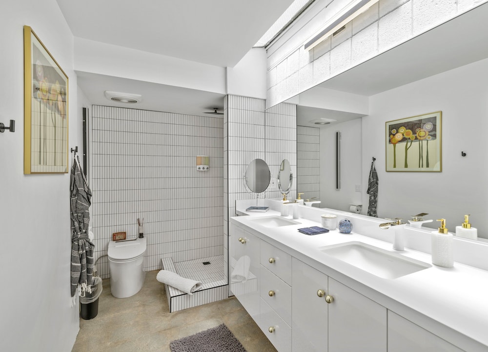 1957 Modern Hideaway