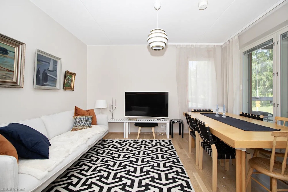 Stylish Nordic 2BR Apartment with Sauna