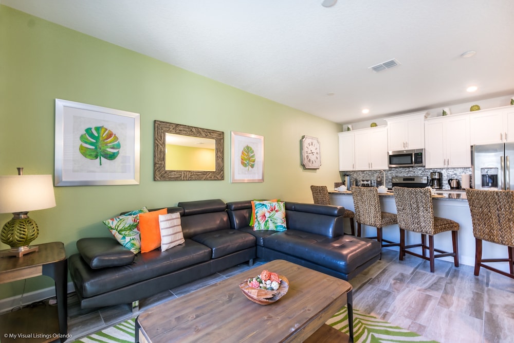 Luxury Champions Gate 4 Bedroom Town Home view 2