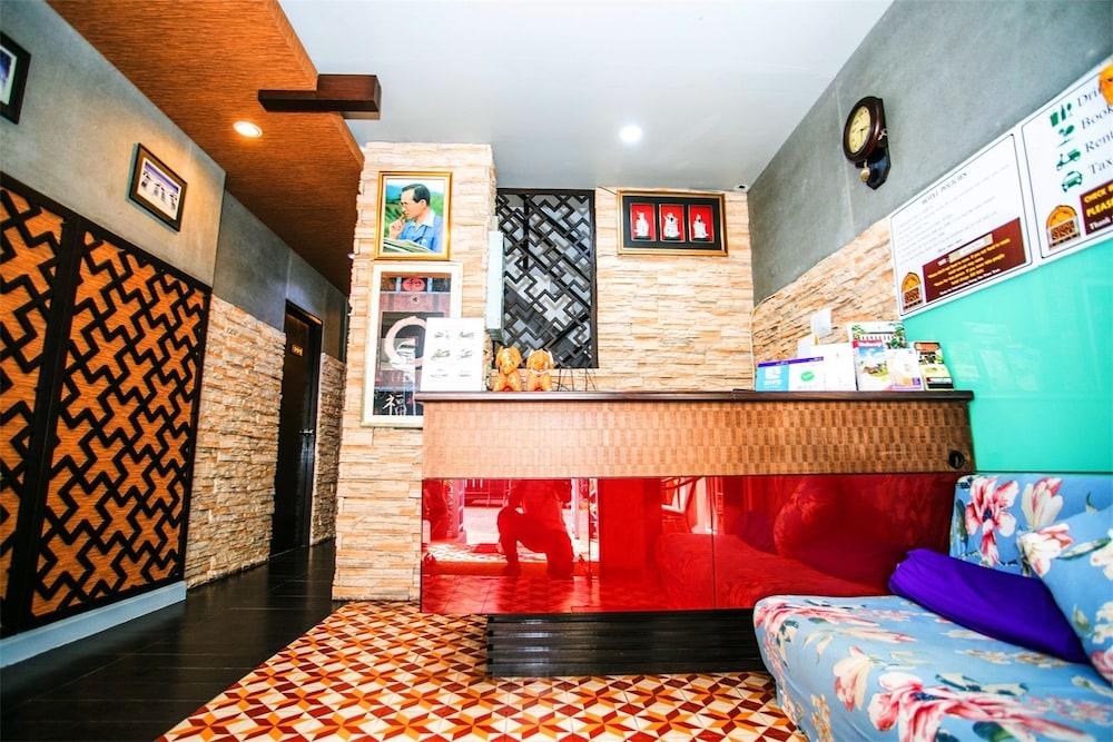 Patong Sino House