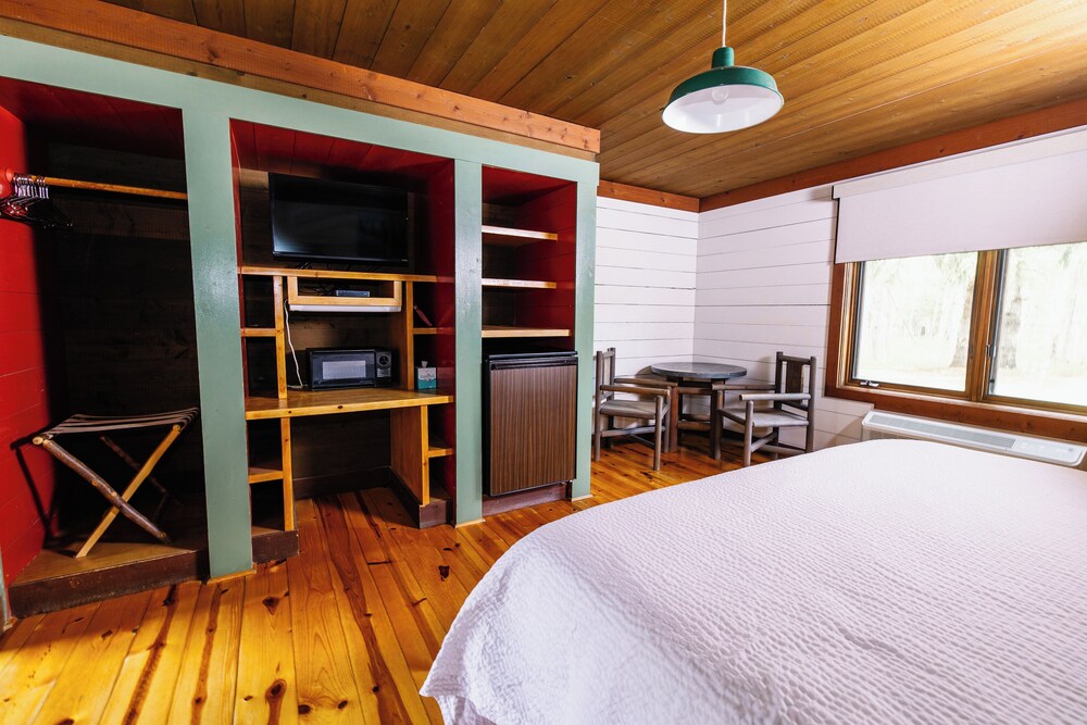 Drummond Island Resort