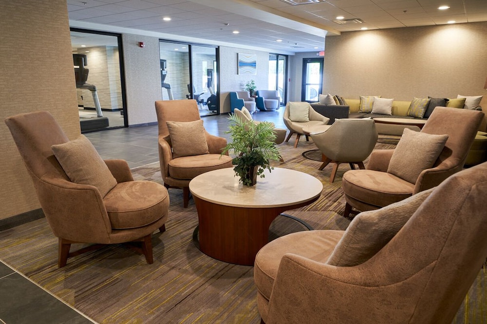 Hotel Courtyard By Marriott Bentonville - Image 1