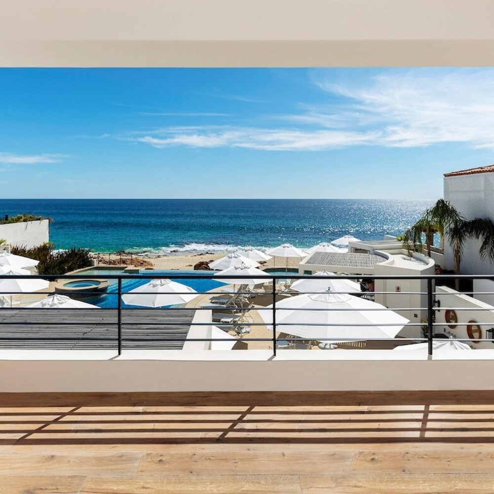 Oceanfront 3bd Penthouse Residence
