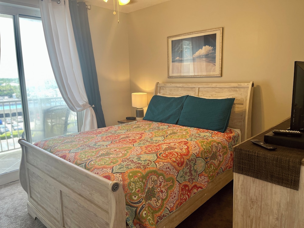 Emerald Key by Southern Vacation Rentals