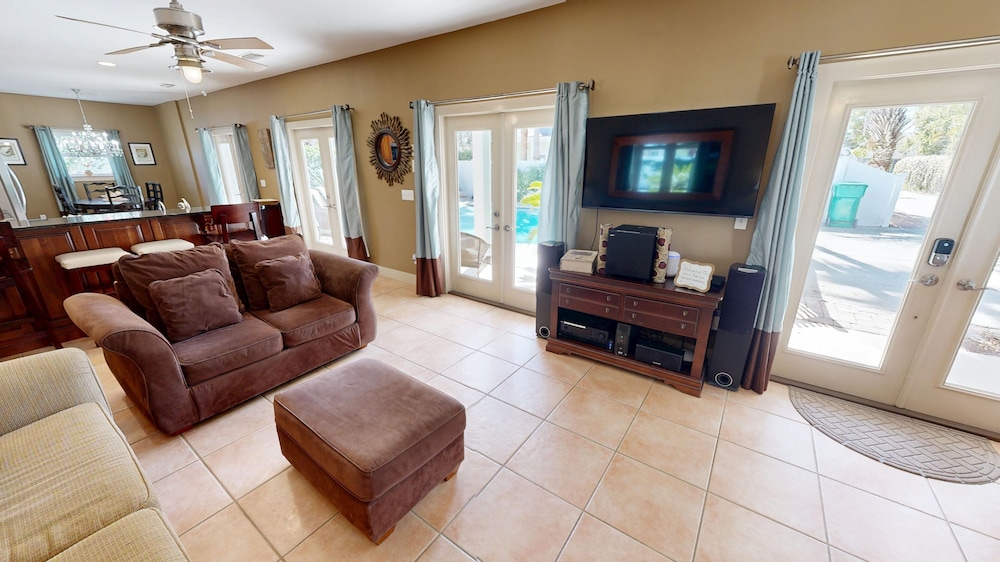 1 Cozy Cove 3 Bedroom Home