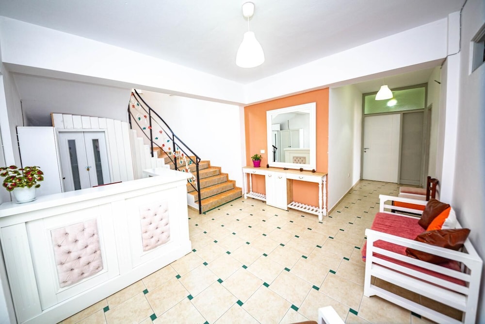 Ideal Aparthotel
