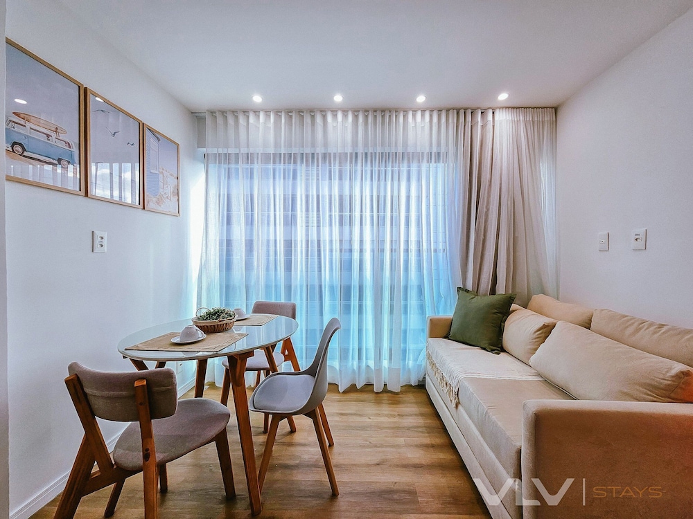 Art Studio by VLV Stays