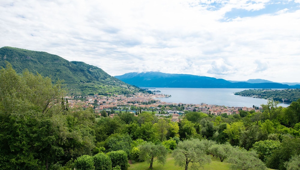 Feeling House - Appartamento Magico Lago