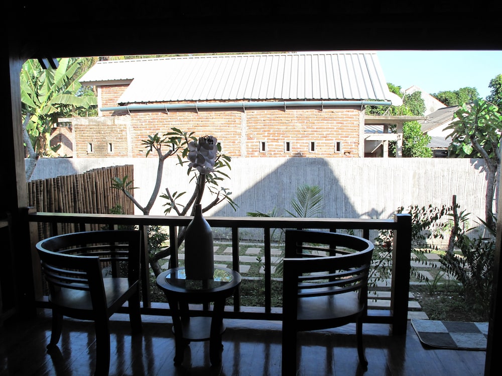 Yoki's Bungalows