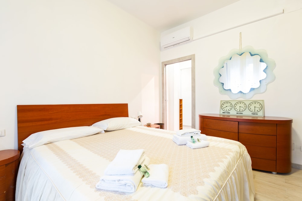 Gambara Bright Flat