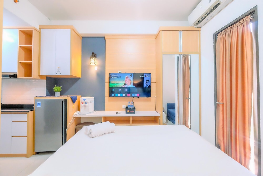 Minimalistic Look Studio Transpark Cibubur Apartment