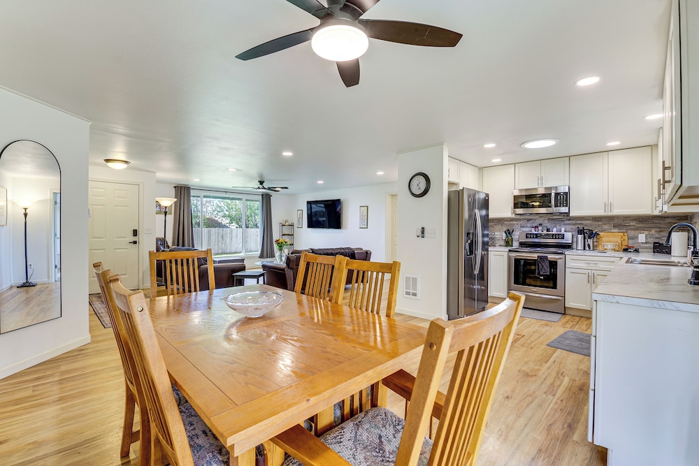 Explore Camano Island Beaches! Family Home w/ Yard