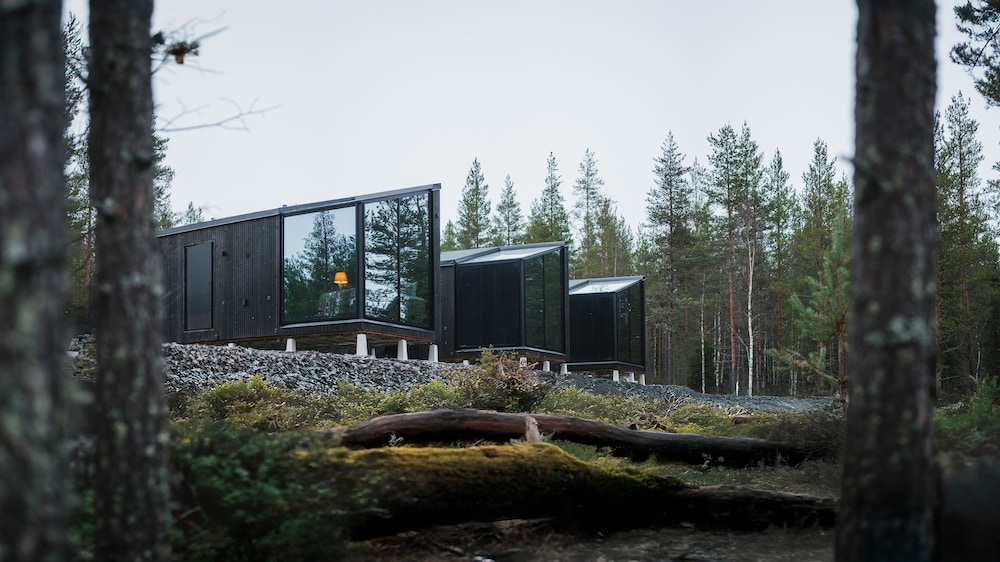 Halo Igloos - Private Sauna & Jacuzzi