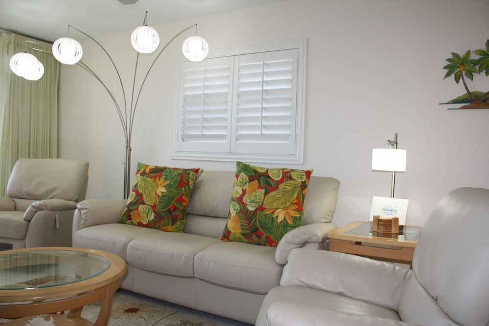 Ocean's Reach Condominiums view 3