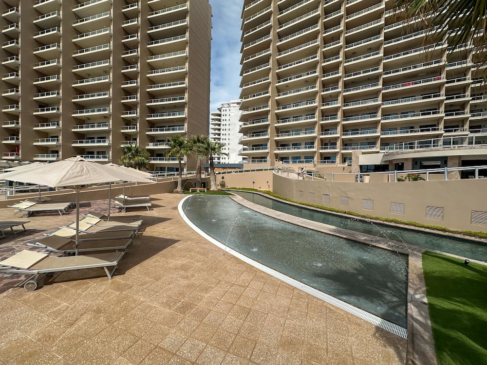 2BR Iconic Oceanfront Escape