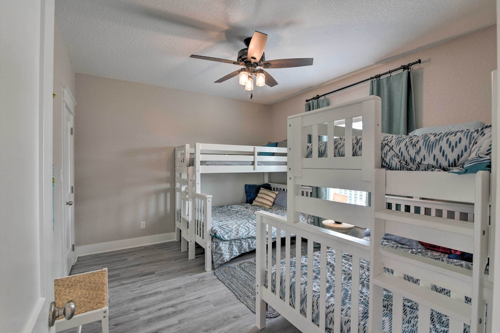 < 1 Mi to Sea Isle Beach: Home w/ Pool Access