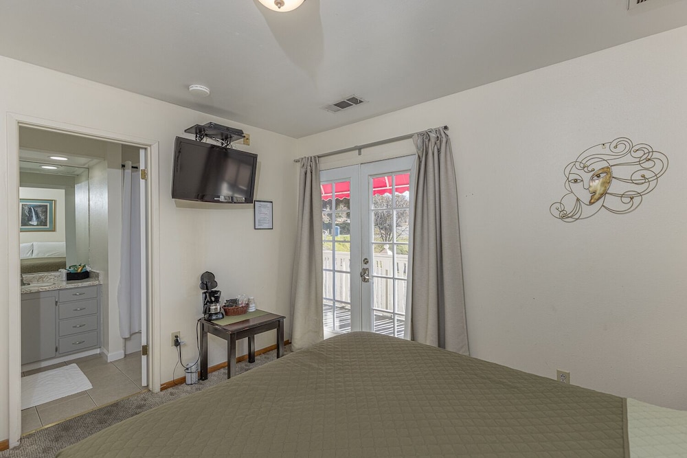5th Street Inn
