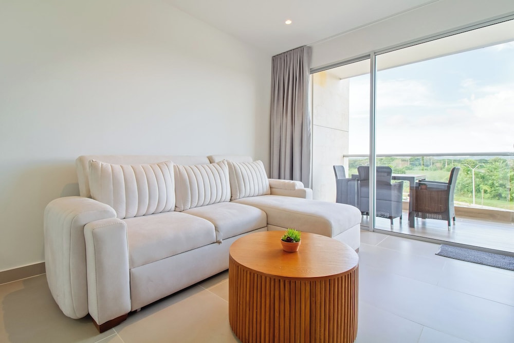 Baia Kristal Cartagena By HostPro