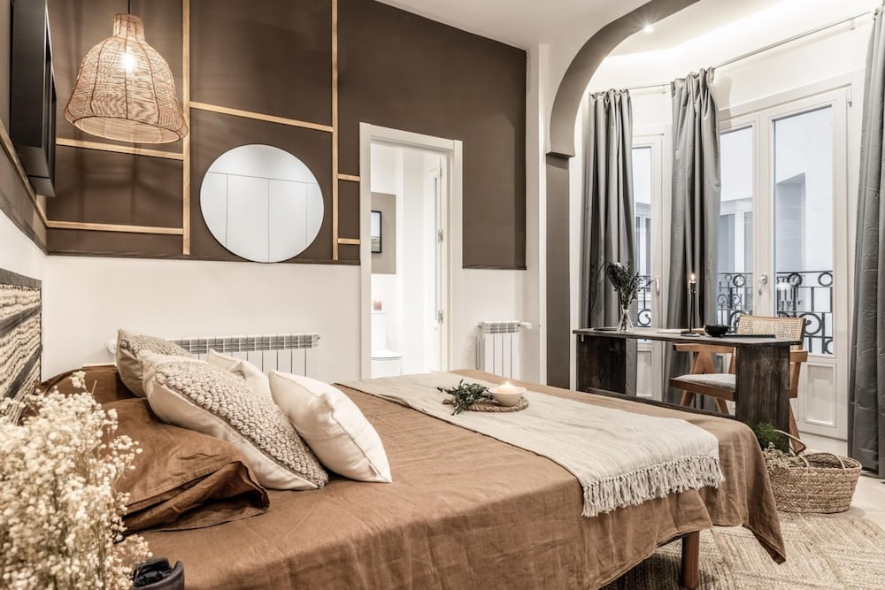 Utrera - 4 Bedrooms in Trafalgar