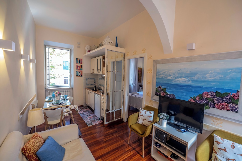 Colosseum 2Br Elegance And Charm