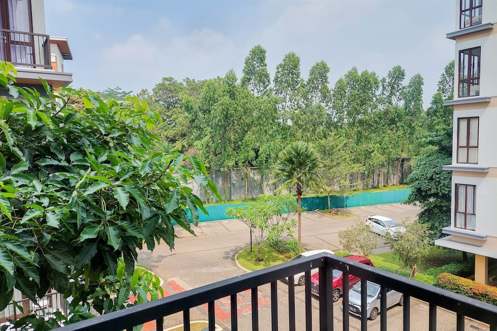 Comfort And Modern 2Br At Asatti Apartment view 5