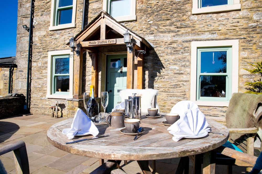 Middle Studfold Farm B&B