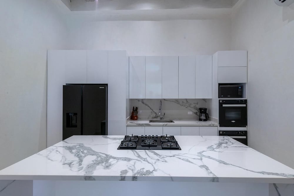 Upper House - Property Image 5