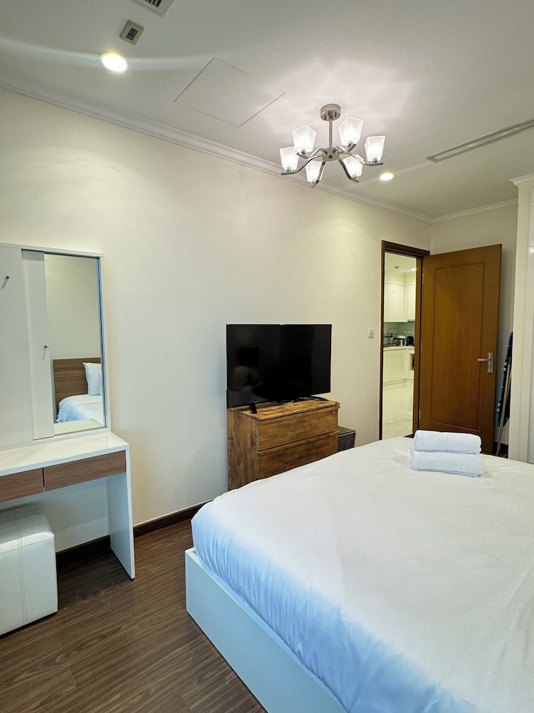 Landmark 5 Vinhomes Central Apartment
