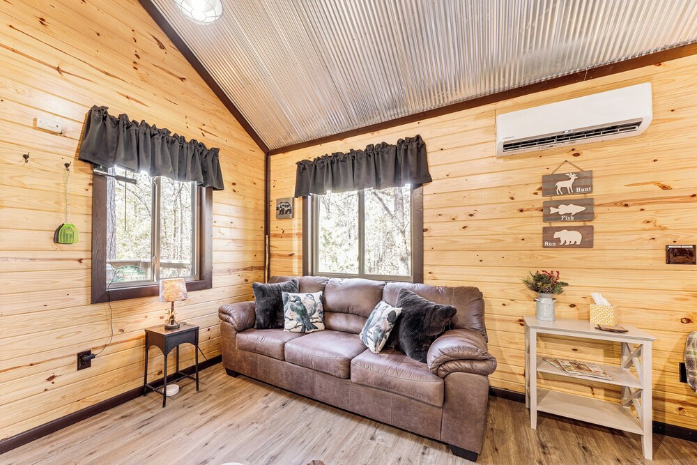 'bluebird Treehouse' Near Kiamichi Mtns w/ Hot Tub