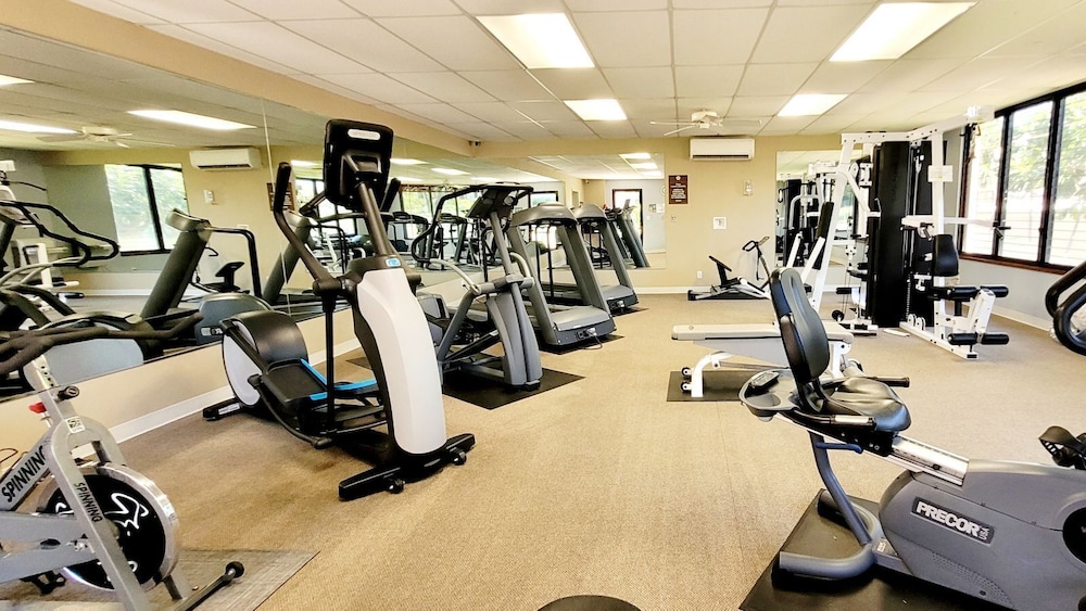 Newly Renovated - Gorgeous Condo & Location - Vrkcv