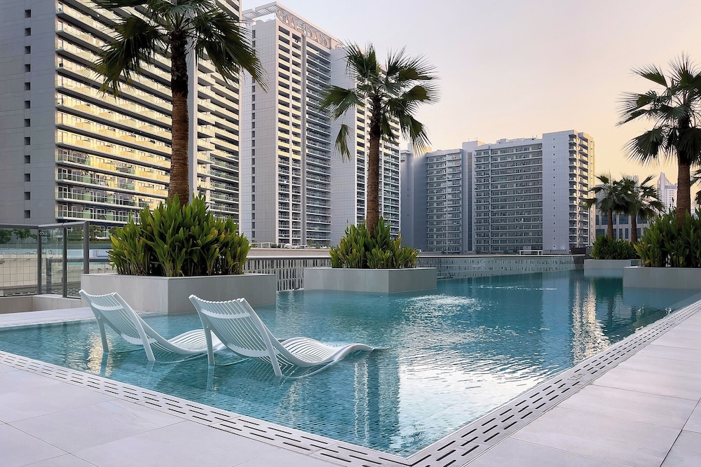 Excellent 2BR at Sterling Business Bay