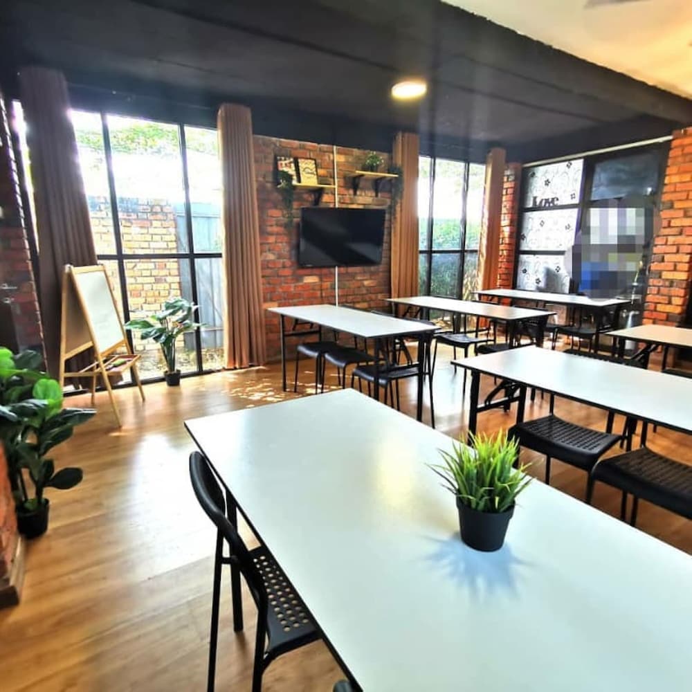 meeting & event spaces
