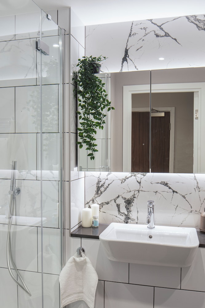 Enclave Croydon