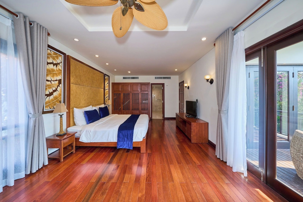 Luxury Pool Villas in Purama Villas view 3