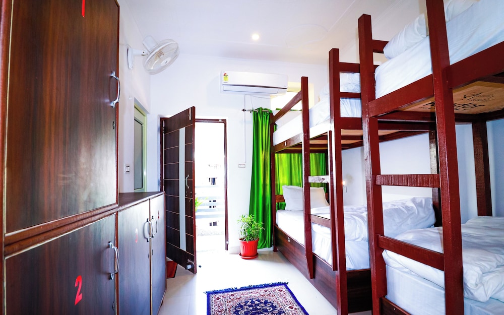 Manzil Hostel