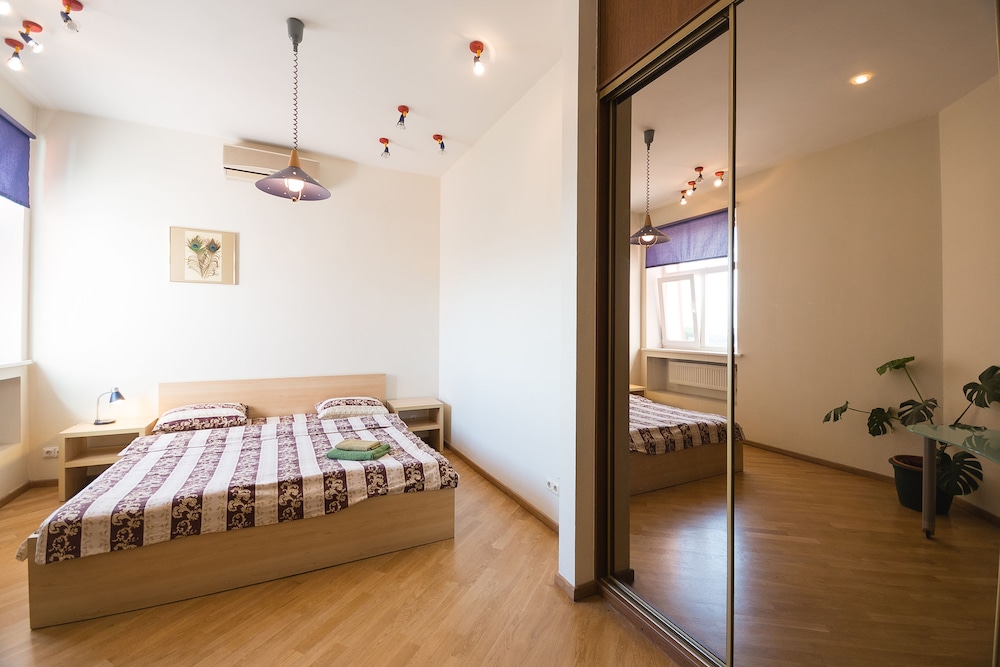 Kiev Accommodation Hotel Service