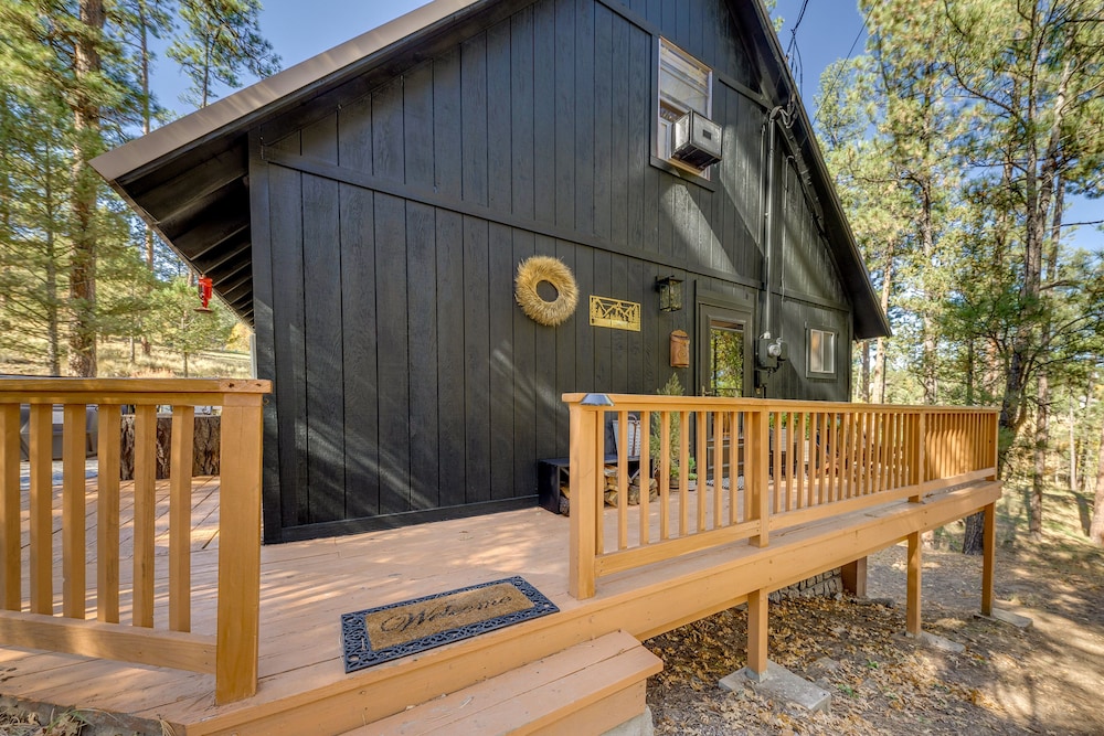 Ruidoso Rental w/ Private Hot Tub: Walk to Midtown view 3