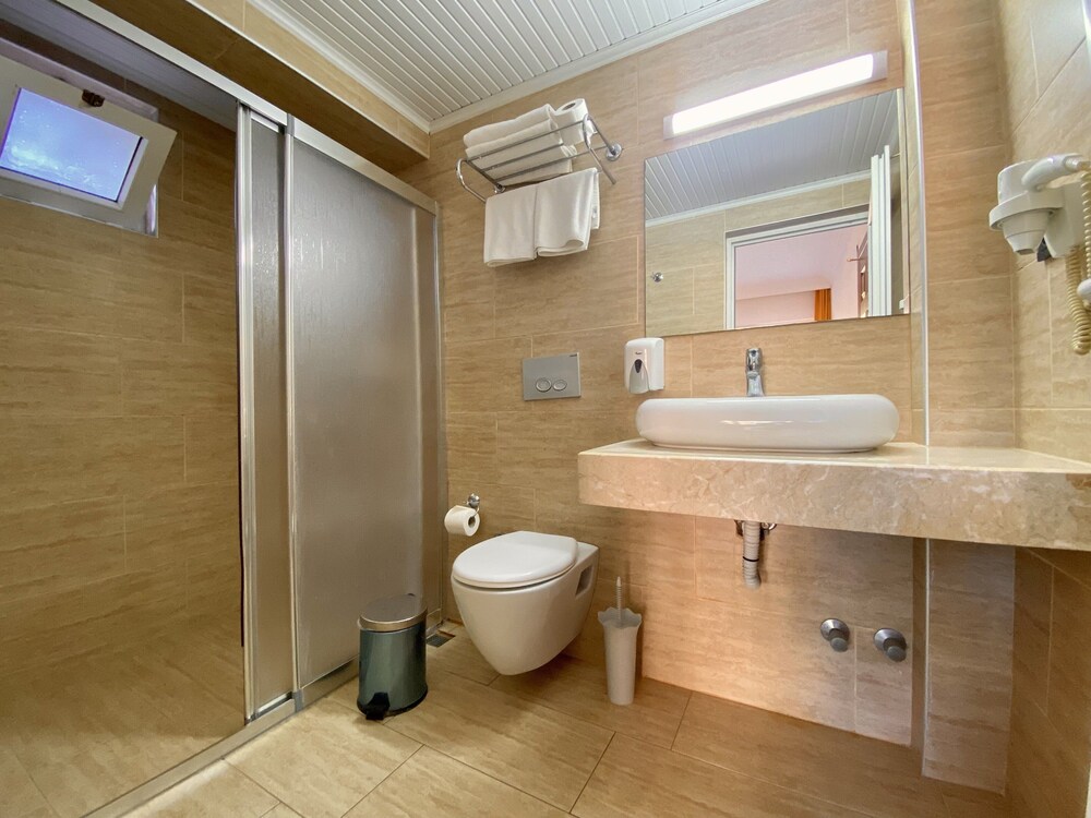 Ten Apart Hotel - Image 56