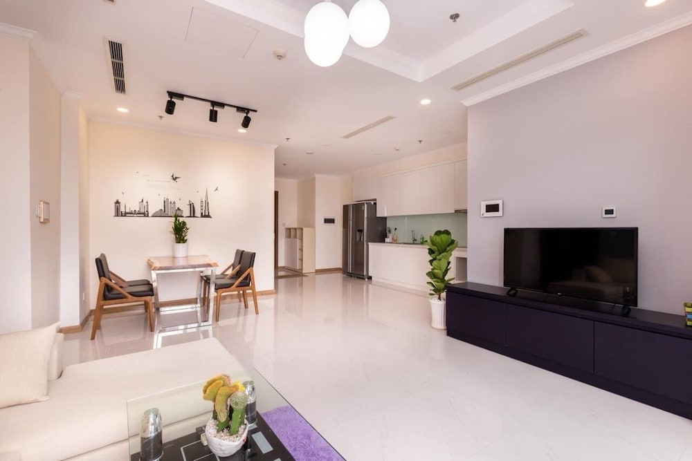 Hoa's Apartment in Vinhomes Central Park