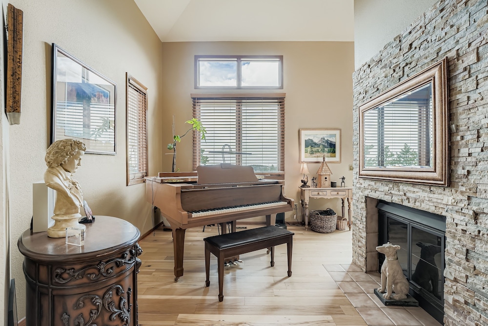 Chimney Creek 2 Bedroom Condo