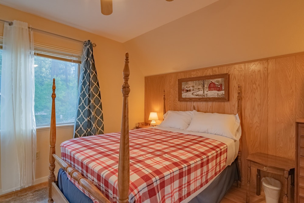 Sweet Retreat view 5