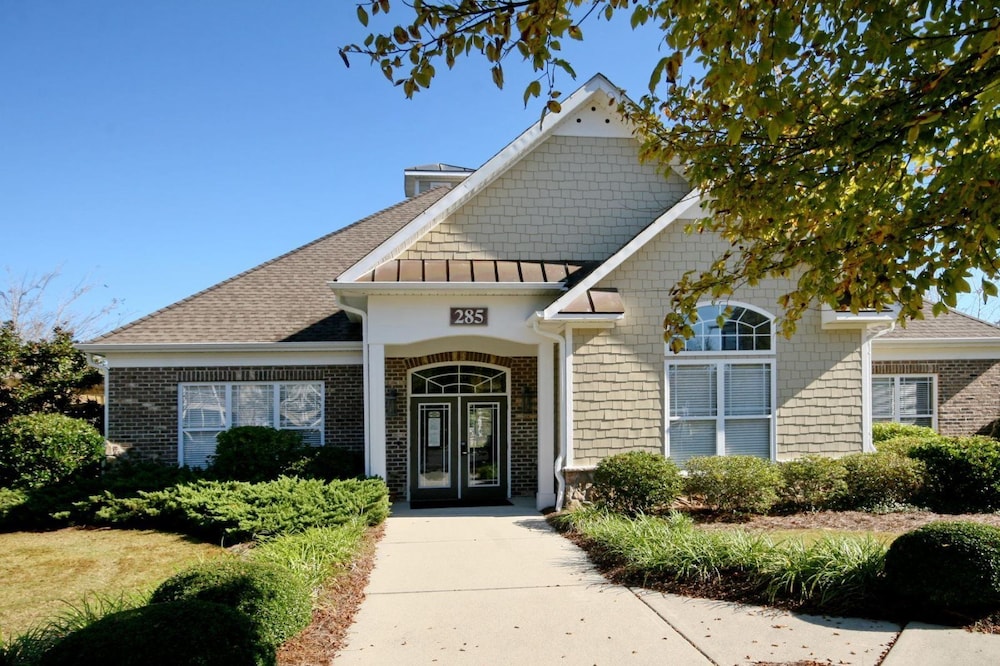 2311 Crow Creek