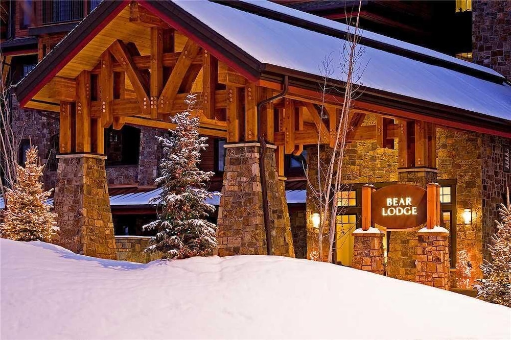 6307 Bear Lodge, Trappeur's Crossing Apartment 3
