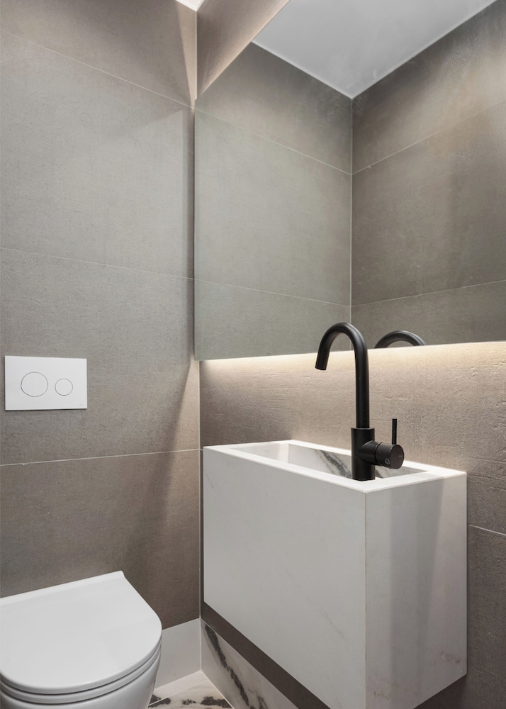 Glyfada Prime Living