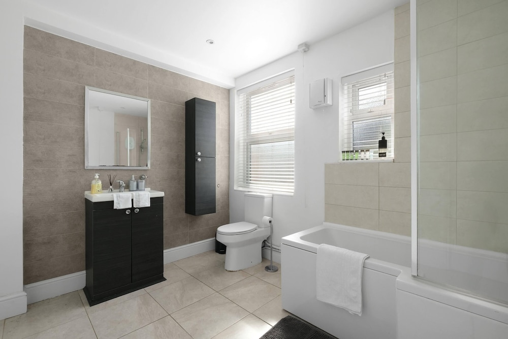 Radford 3 Bedroom and 1 Bathroom House