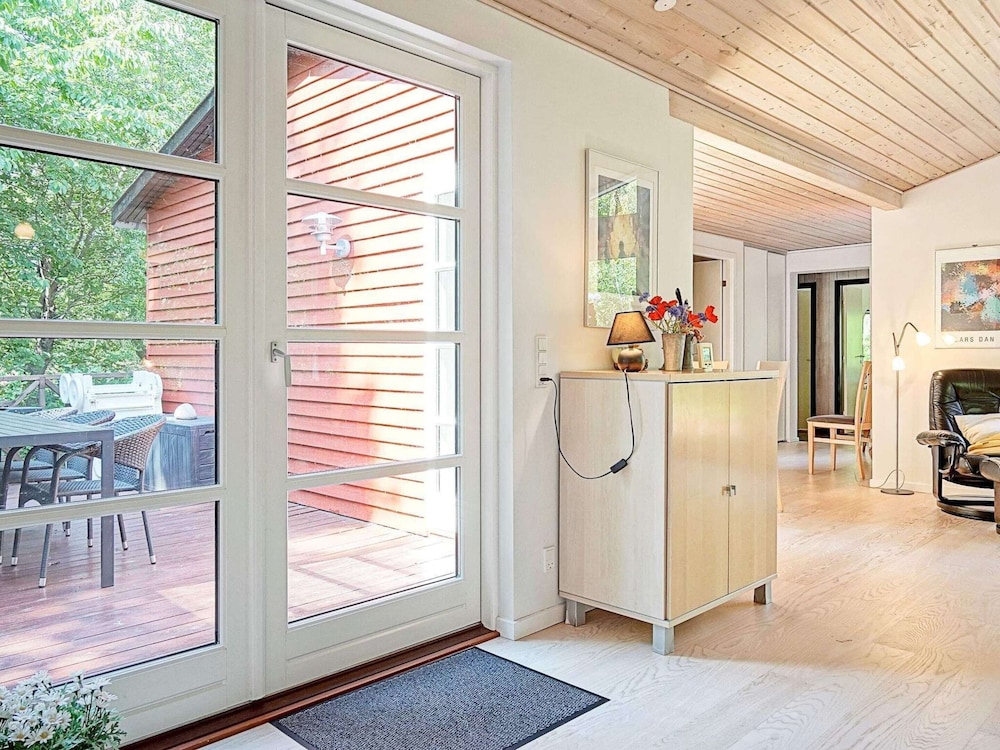 Spacious Holiday Home in NexÃ¸ near Beach view 5