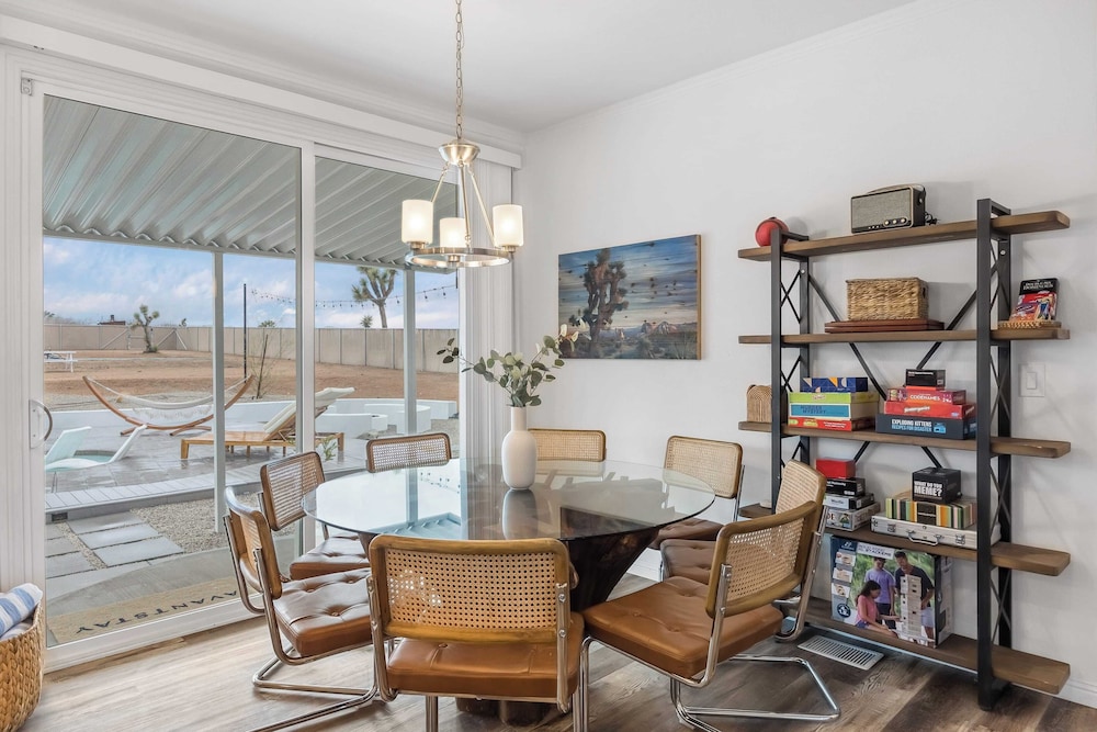 Pool, Spa, Pickleball & Piano Near Pioneertown Harmony House by Avantstay
