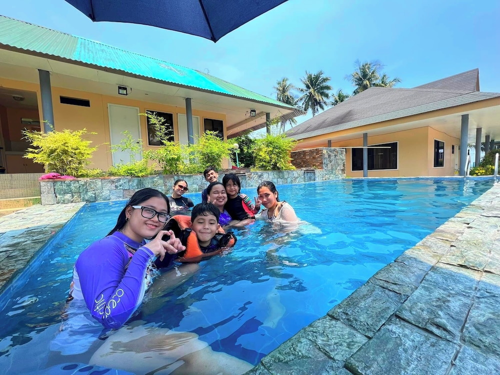 Jovillena Beach Resort Lobo Batangas, photo 11