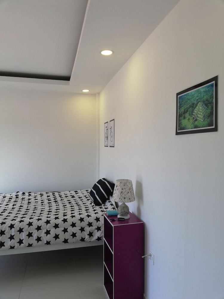 Cat's Hostel view 3