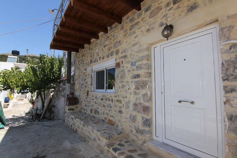 Malia Stone Residence - Secluded Cozy Retreat view 4